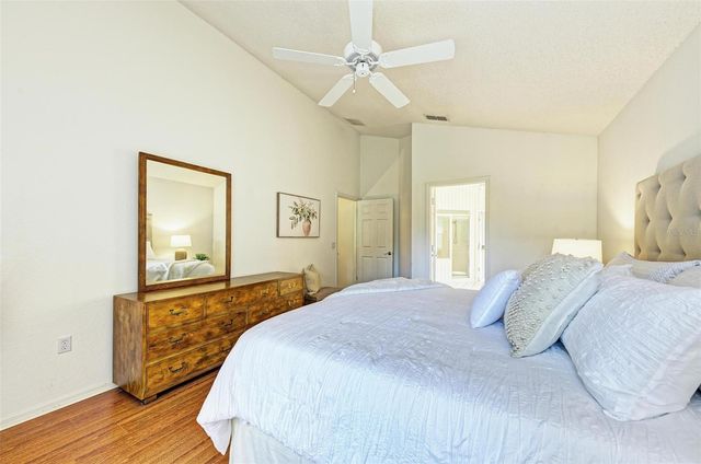 4916 LINSEY COURT, Sarasota, FL 34243