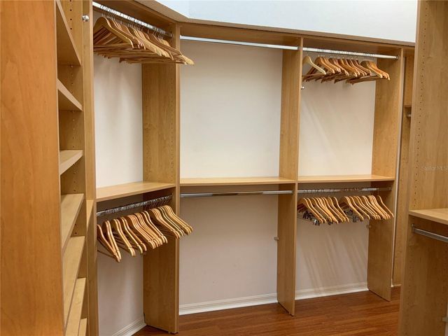 4916 LINSEY COURT, Sarasota, FL 34243