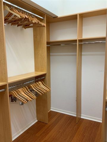 4916 LINSEY COURT, Sarasota, FL 34243