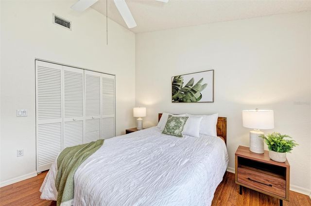 4916 LINSEY COURT, Sarasota, FL 34243