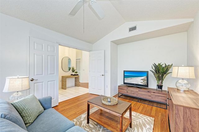 4916 LINSEY COURT, Sarasota, FL 34243