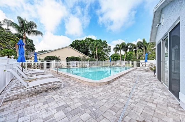 4916 LINSEY COURT, Sarasota, FL 34243