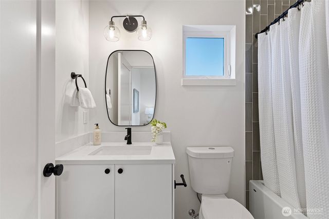 12841 NE 112th Street, Kirkland, WA 98033