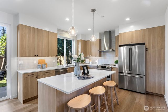 12841 NE 112th Street, Kirkland, WA 98033
