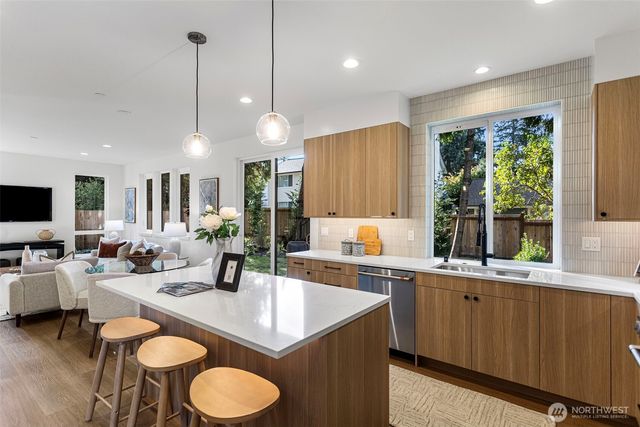 12841 NE 112th Street, Kirkland, WA 98033