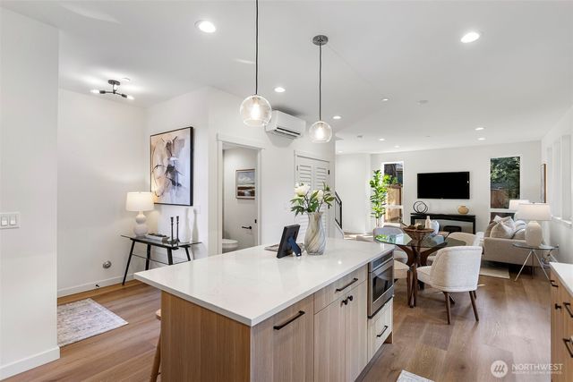 12841 NE 112th Street, Kirkland, WA 98033