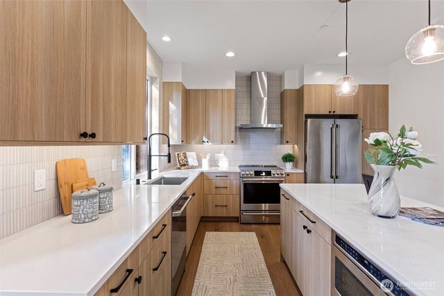 12841 NE 112th Street, Kirkland, WA 98033