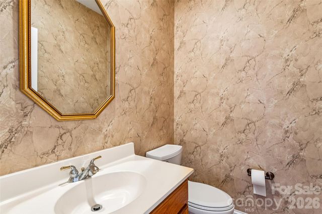 219 Falcon Ridge, Matthews, NC 28104