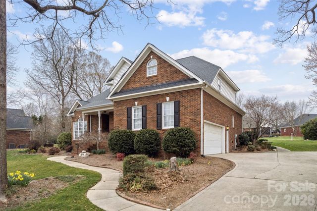 219 Falcon Ridge, Matthews, NC 28104