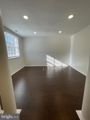 101 BENSON CT, Camden, NJ 08103