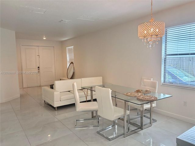 11742 SW 250th St, Homestead, FL 33032