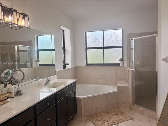 11742 SW 250th St, Homestead, FL 33032