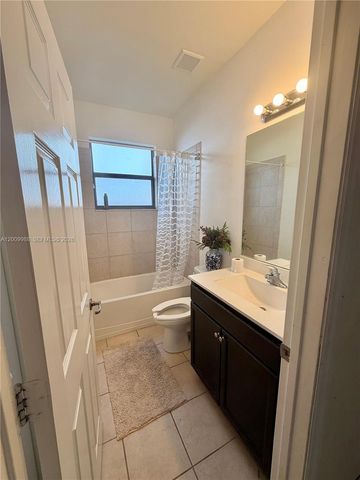 11742 SW 250th St, Homestead, FL 33032
