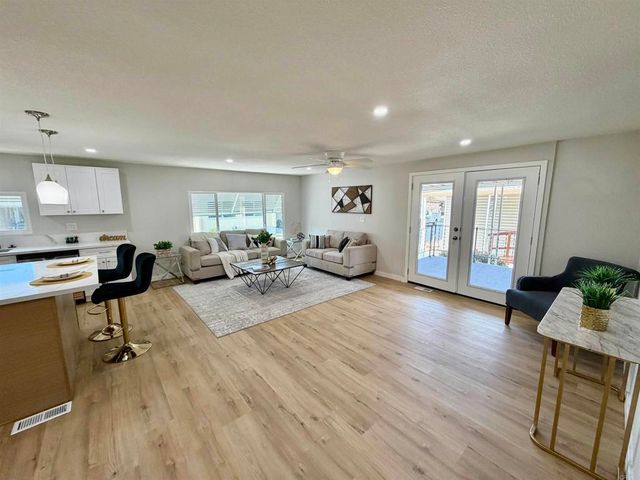 8301 Mission Gorge Road 233, Santee, CA 92071