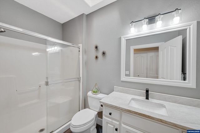 300 Reuben Boise Rd, Dallas, OR 97338