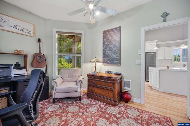 300 Reuben Boise Rd, Dallas, OR 97338