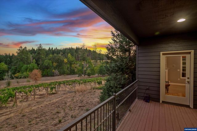 300 Reuben Boise Rd, Dallas, OR 97338