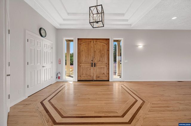 300 Reuben Boise Rd, Dallas, OR 97338