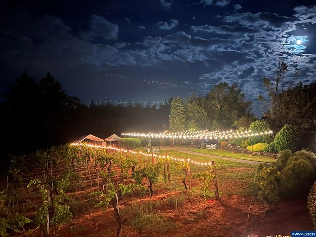 300 Reuben Boise Rd, Dallas, OR 97338