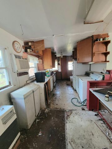 506 Salmon River Road, Plattsburgh, NY 12901