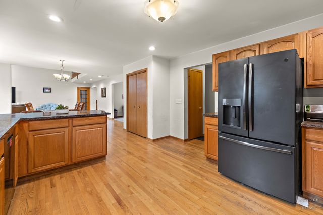 22564 Port Weller Court, Frankfort, IL 60423