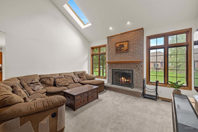 22564 Port Weller Court, Frankfort, IL 60423