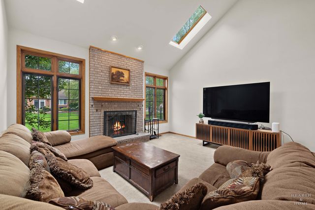 22564 Port Weller Court, Frankfort, IL 60423