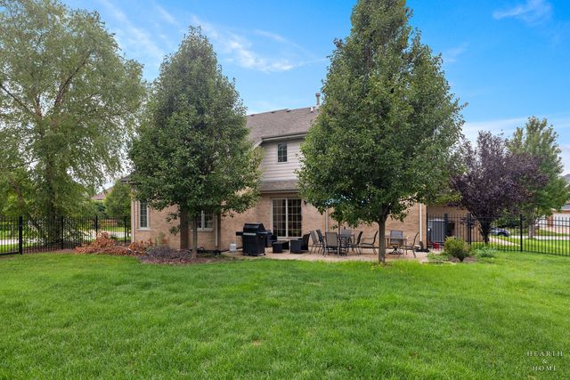 22564 Port Weller Court, Frankfort, IL 60423