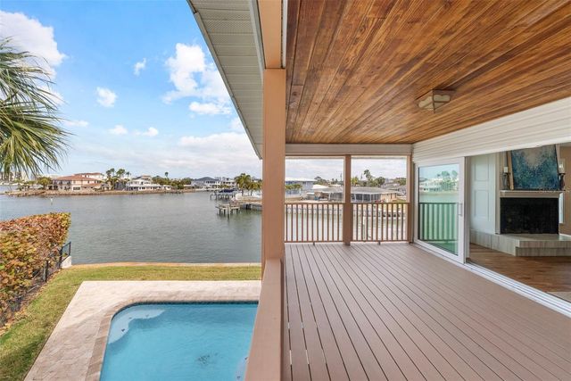 2299 LAGOON DRIVE, Dunedin, FL 34698