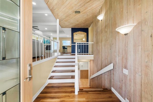 2299 LAGOON DRIVE, Dunedin, FL 34698