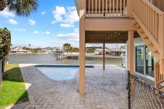 2299 LAGOON DRIVE, Dunedin, FL 34698