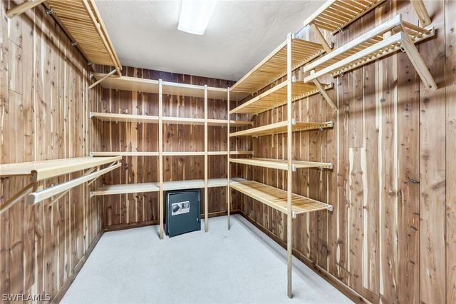 13024 Valewood DR, Naples, FL 34119