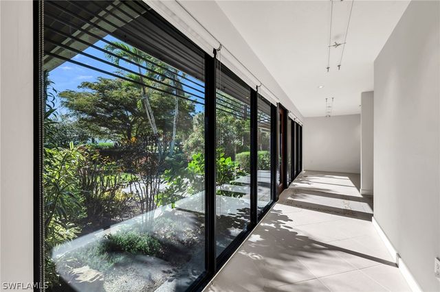 13024 Valewood DR, Naples, FL 34119