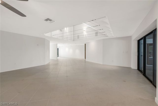 13024 Valewood DR, Naples, FL 34119