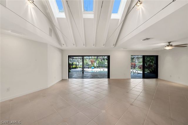 13024 Valewood DR, Naples, FL 34119