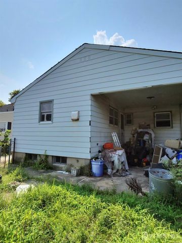 194 Jackson Avenue, Edison, NJ 08837