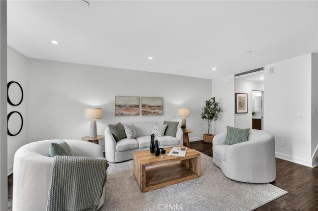 2428 E Del Mar Boulevard 206, Pasadena, CA 91107
