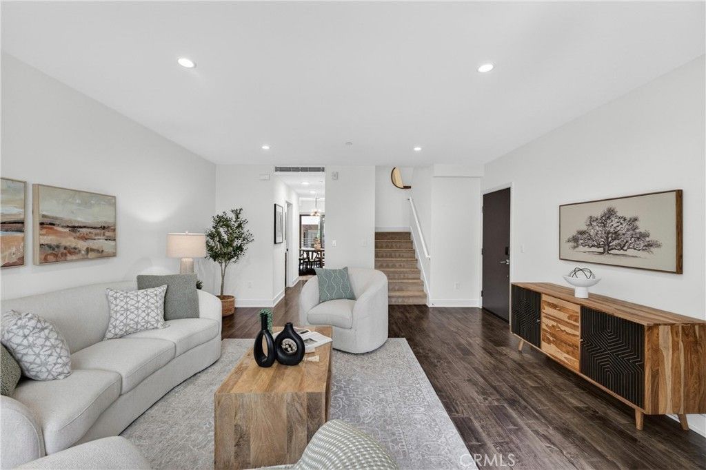 2428 E Del Mar Boulevard 206, Pasadena, CA 91107