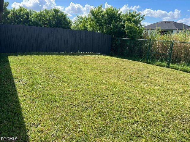 2034 NE 6th ST, Cape Coral, FL 33909