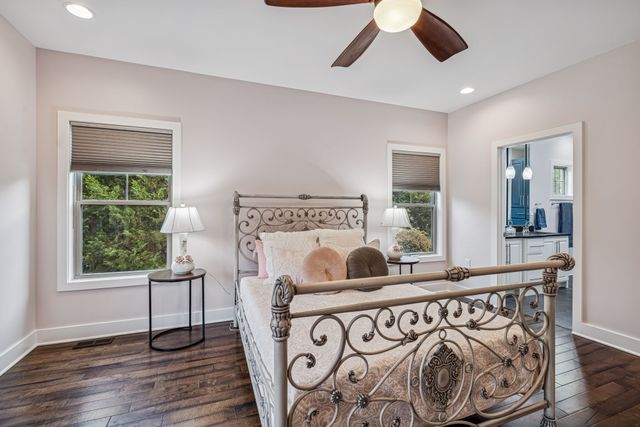 1412 Brook Dr, Columbia, TN 38401