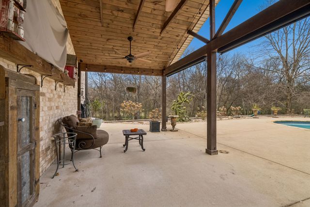 1412 Brook Dr, Columbia, TN 38401