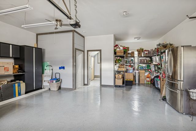 1412 Brook Dr, Columbia, TN 38401