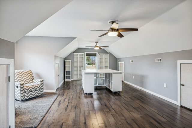 1412 Brook Dr, Columbia, TN 38401