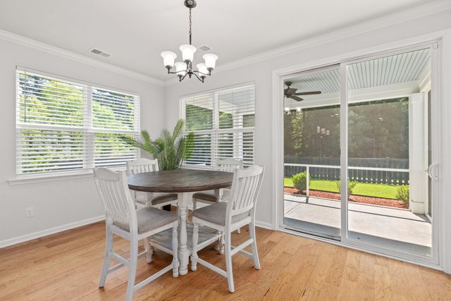 526 Oak View Way, Summerville, SC 29483