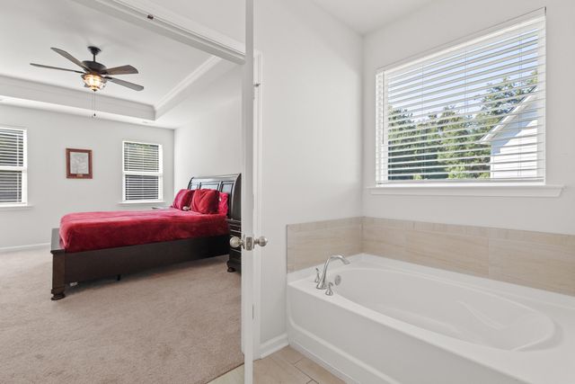 526 Oak View Way, Summerville, SC 29483