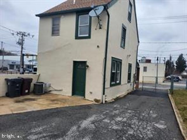 1934 W 9TH ST, Wilmington, DE 19805