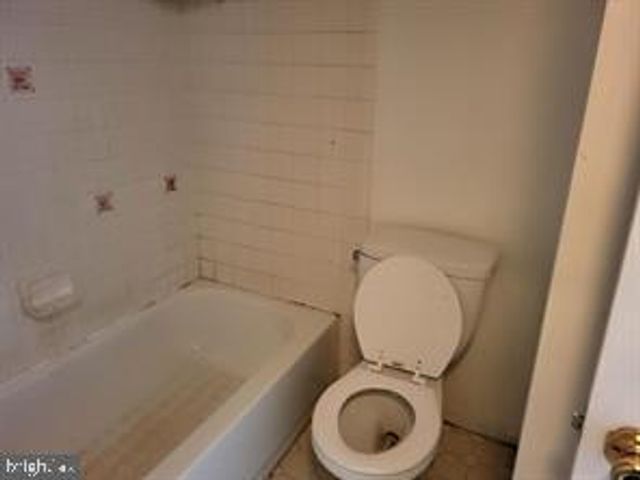 1934 W 9TH ST, Wilmington, DE 19805