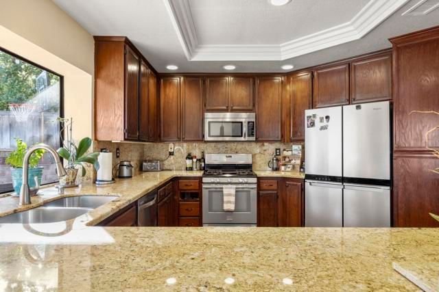 1977 White Birch Drive, Vista, CA 92081