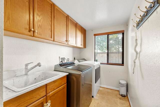 1977 White Birch Drive, Vista, CA 92081