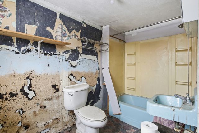 645 Old Fox Road, Irvine, KY 40336